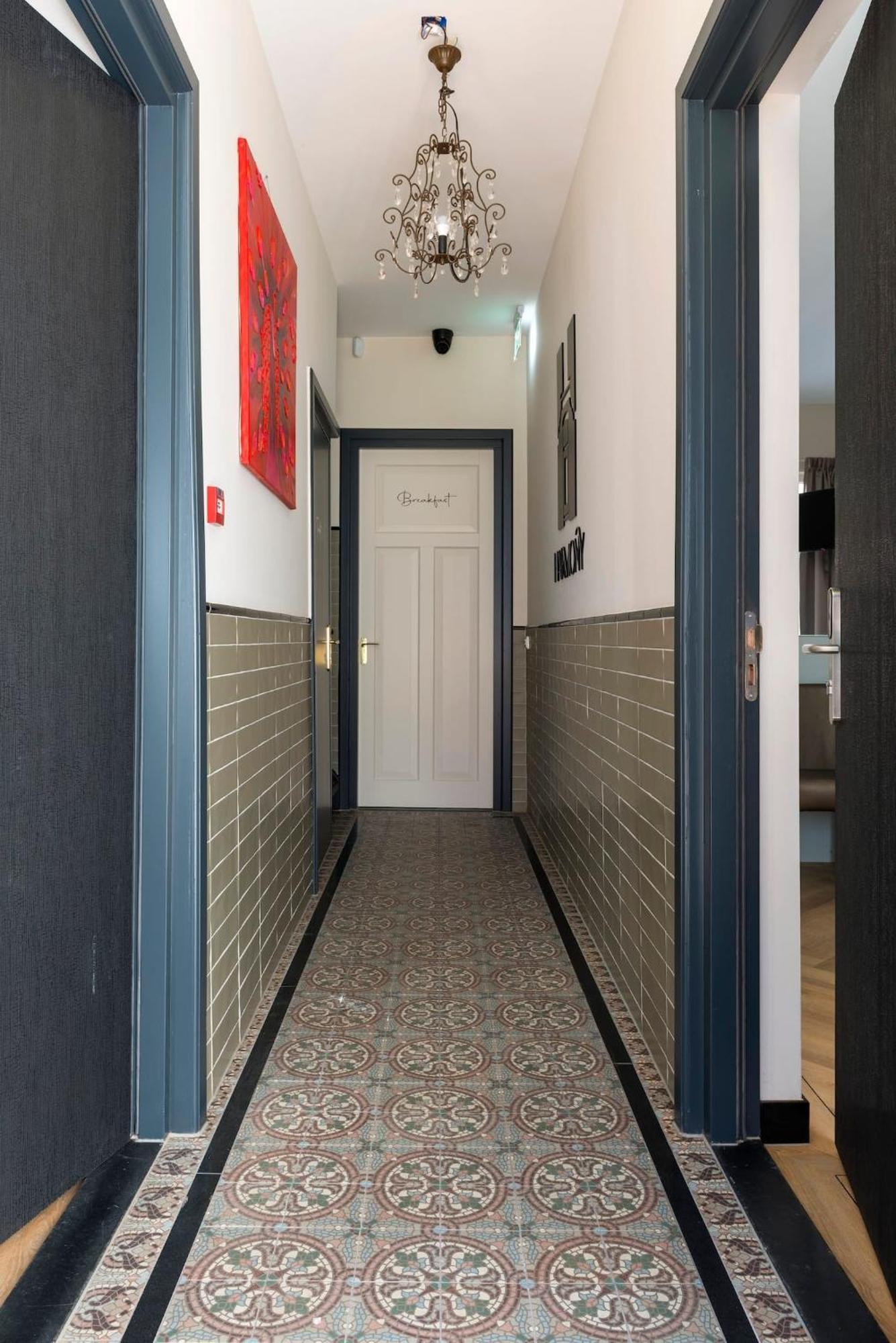Petite Room With Wifi, Ac, And Shared Kitchen 提耳堡 外观 照片