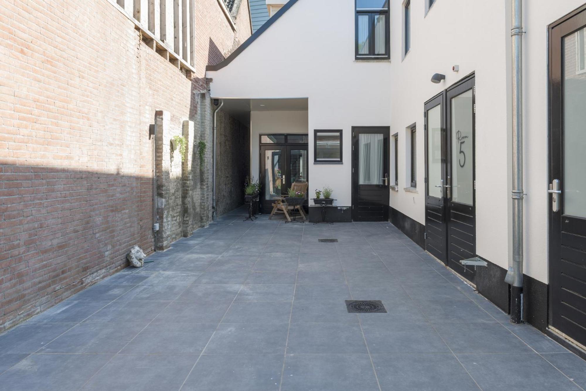 Petite Room With Wifi, Ac, And Shared Kitchen 提耳堡 外观 照片