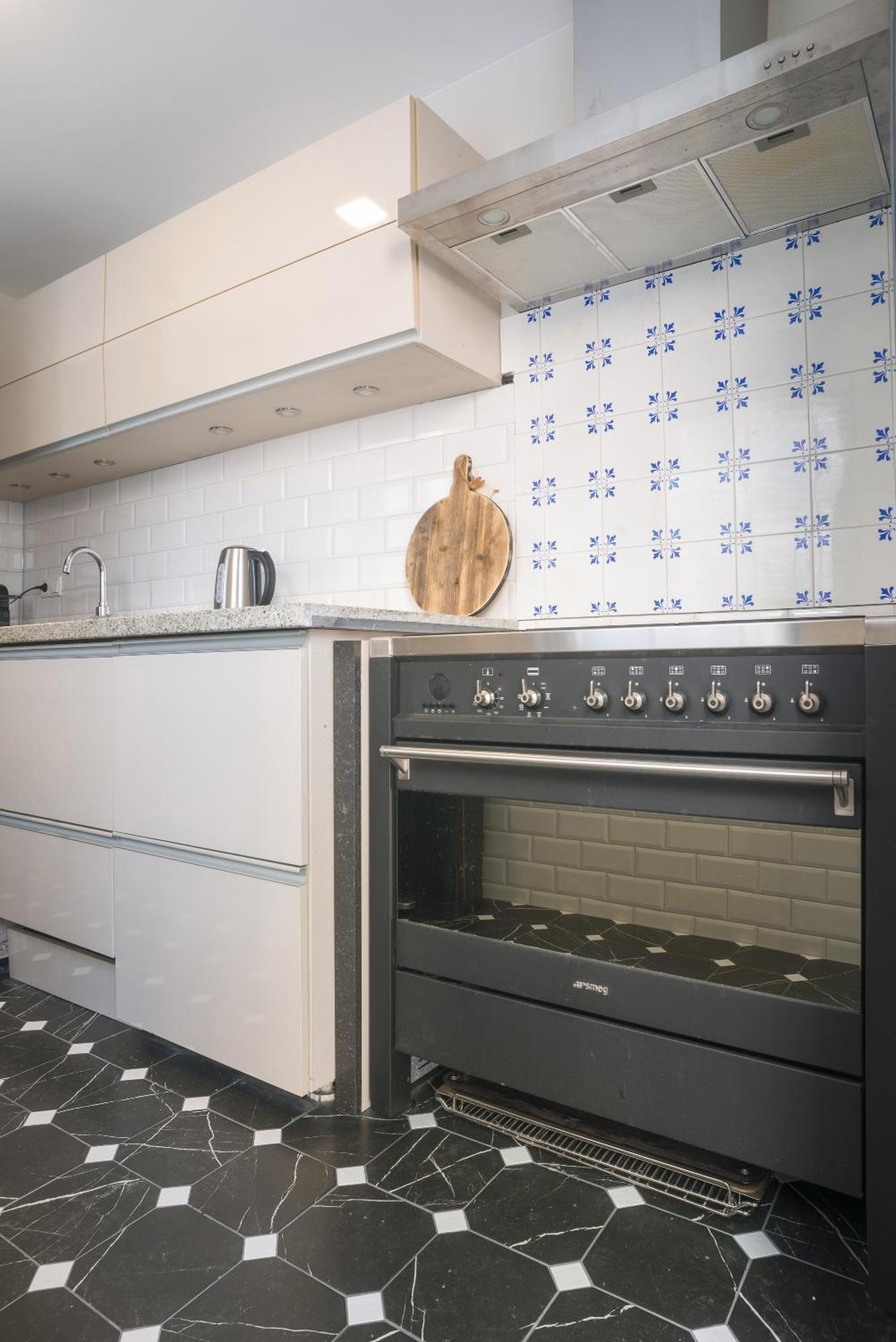 Petite Room With Wifi, Ac, And Shared Kitchen 提耳堡 外观 照片